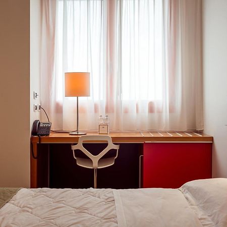 New Ipoint Hotel San Giovanni in Persiceto Luaran gambar