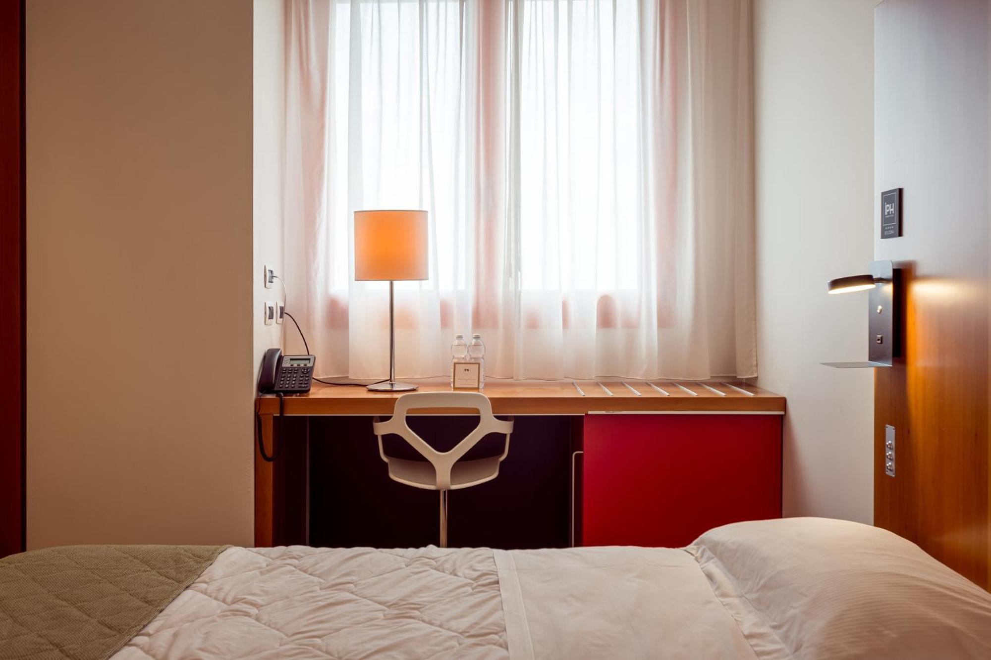 New Ipoint Hotel San Giovanni in Persiceto Luaran gambar
