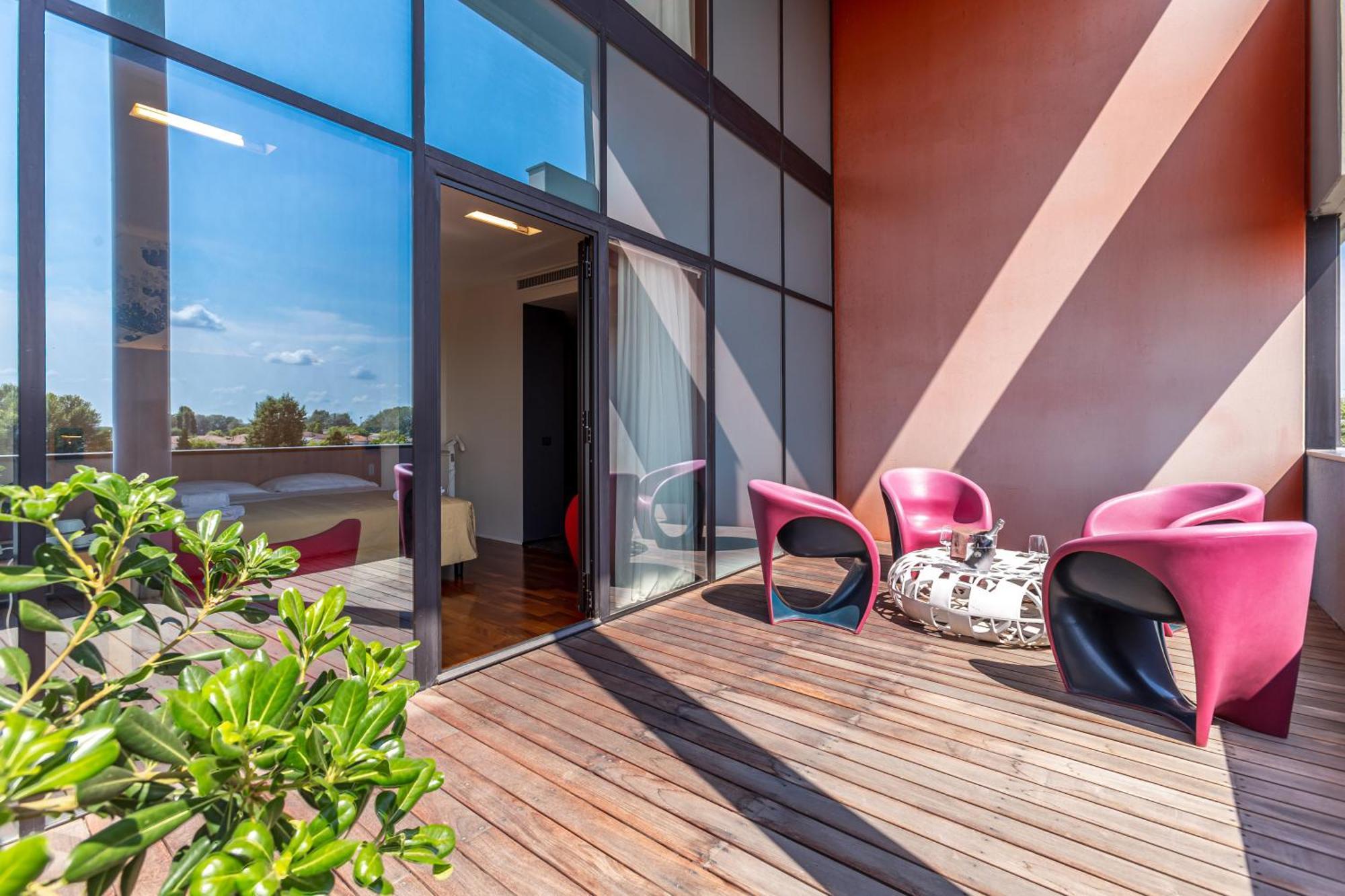 New Ipoint Hotel San Giovanni in Persiceto Luaran gambar