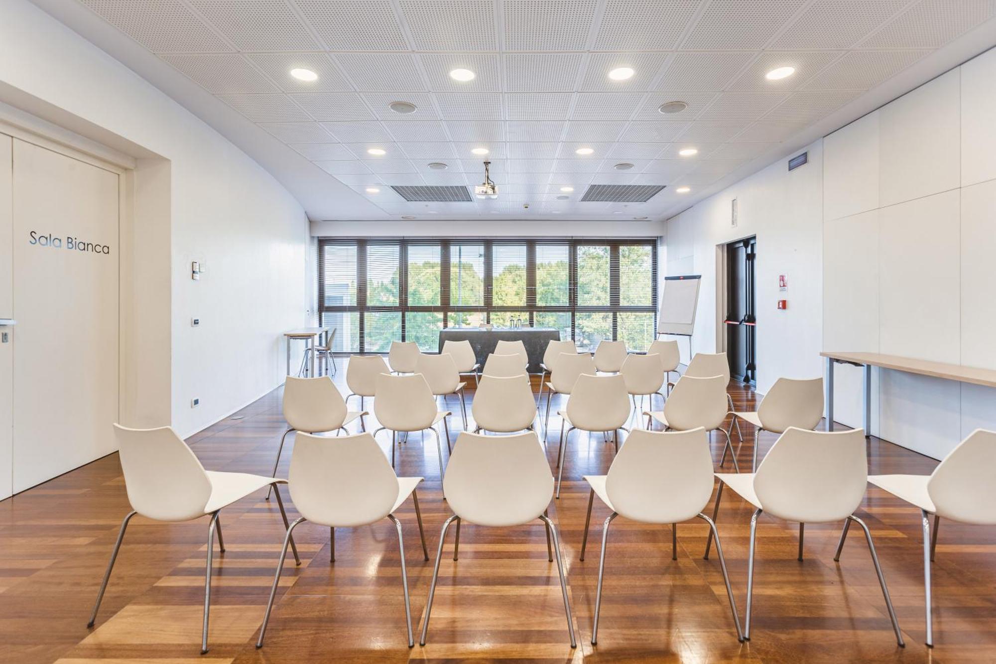 New Ipoint Hotel San Giovanni in Persiceto Luaran gambar