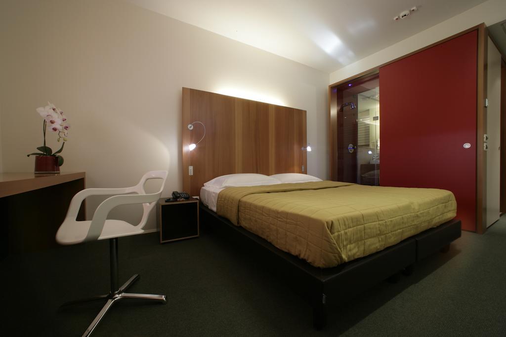 New Ipoint Hotel San Giovanni in Persiceto Luaran gambar